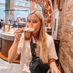 Meet your Posher, Amy